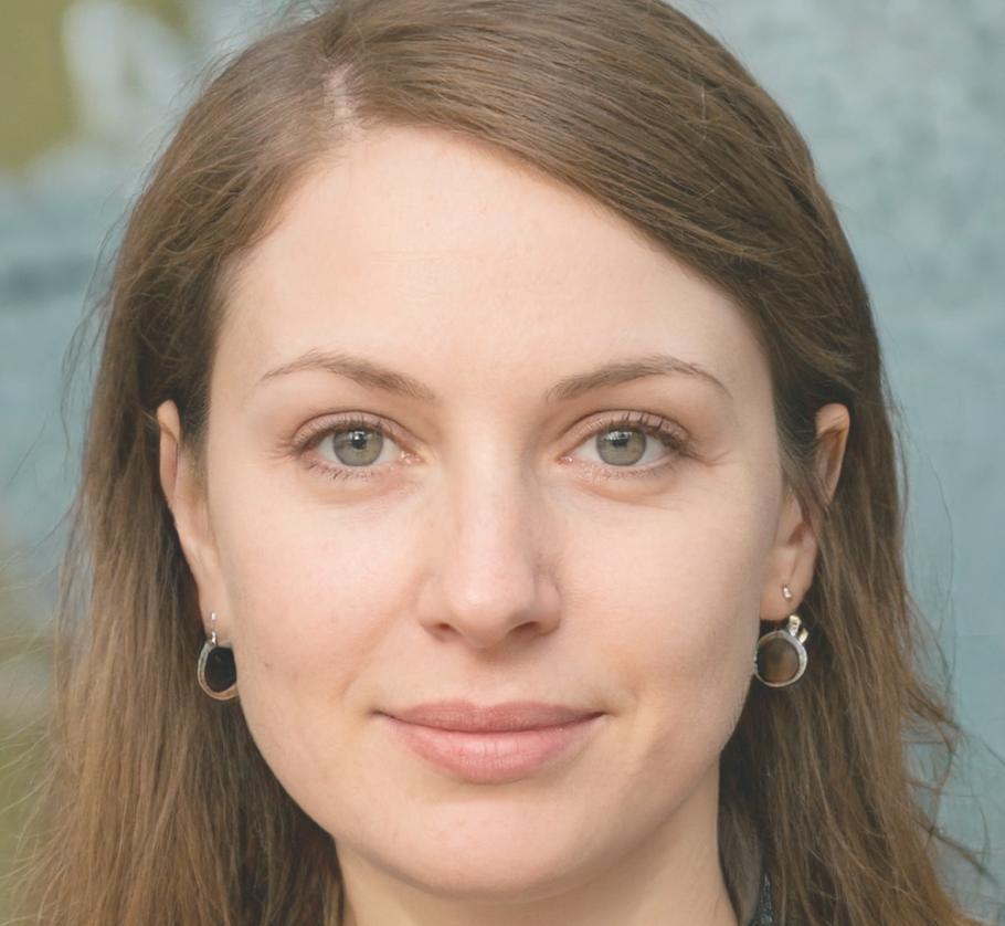 Portrait de Léonie Marchand, formatrice en analyse financière